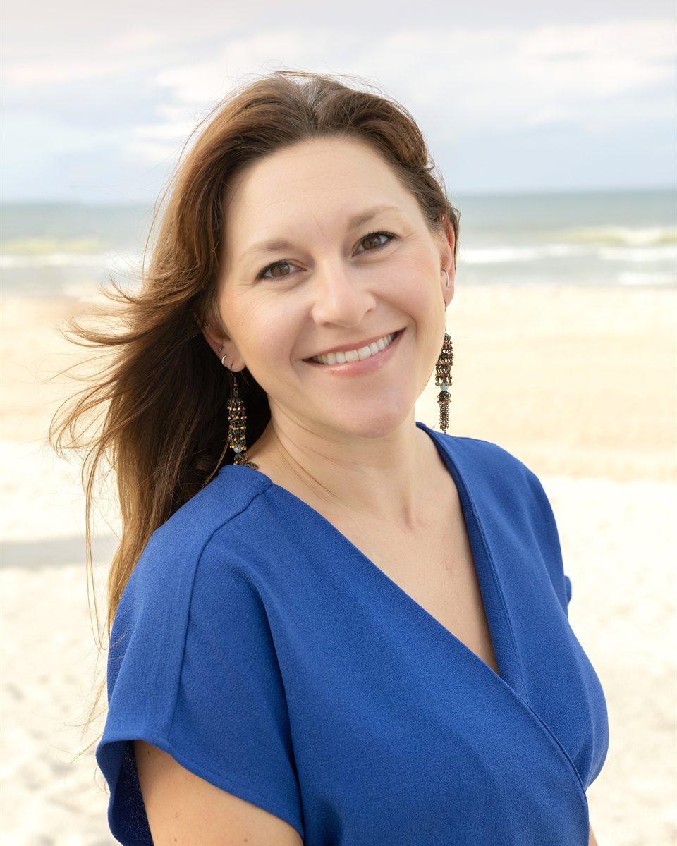 Lara T. Murray